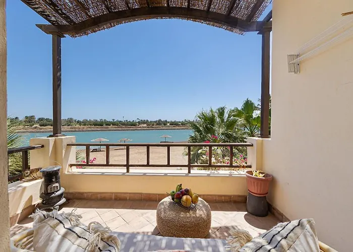 Peaceful Oasis, Stunning Views And Refreshing Pool, El Gouna * الغردقة